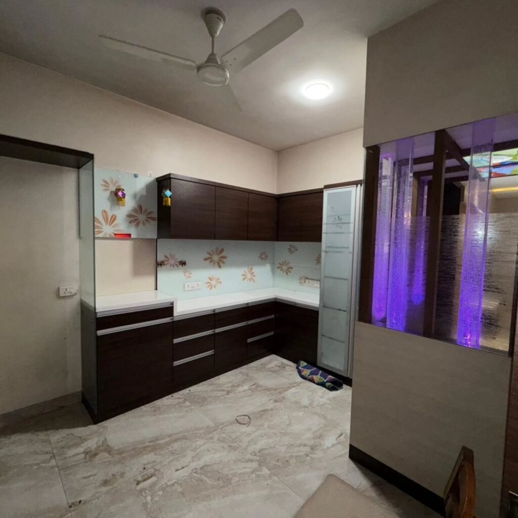 3BHK Flat/Apartment in Karishma Society