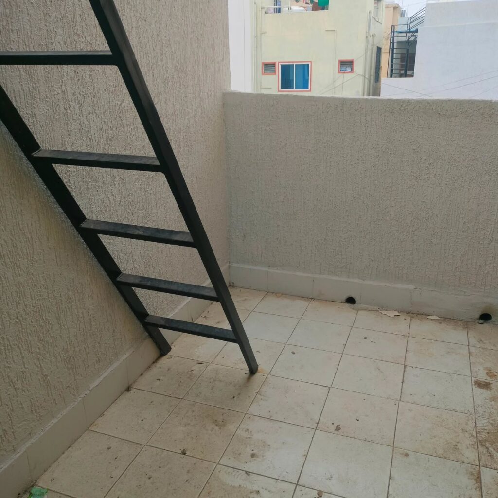 3BHK Flat/Apartment in Suvrat Park Society